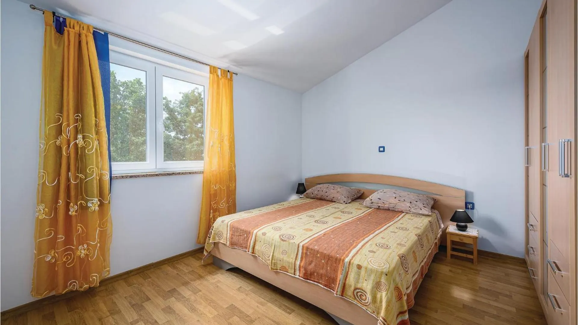 Lovely Home In Nedescina With Kitchen 度假居